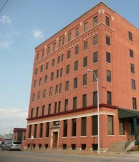 915 Main Street - Image 10736630
