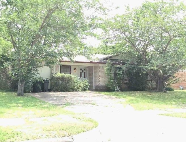 920 GLENN CIR - Image 17366475