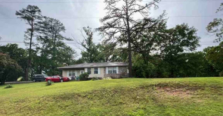 1818 4TH AVE - Image 17407289