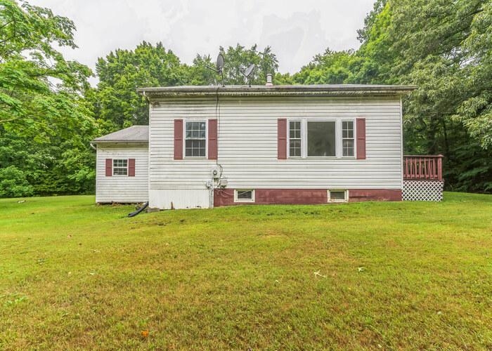 1945 PARKERS CREEK RD - Image 17423600