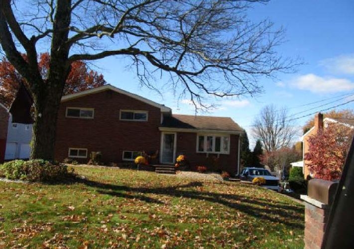 512 SALISBURY DR - Image 17424399