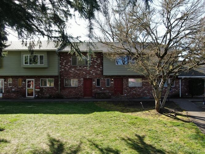2054 NE HOGAN DR - Image 17424822