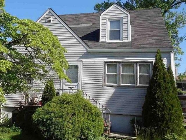 235 DELANO AVE W - Image 17427267