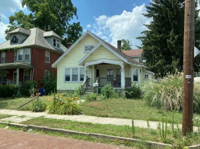 667 5TH AVE - Image 17427648