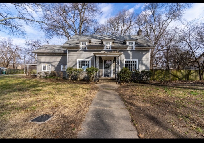 1062 Hearn St. - Image 17429071