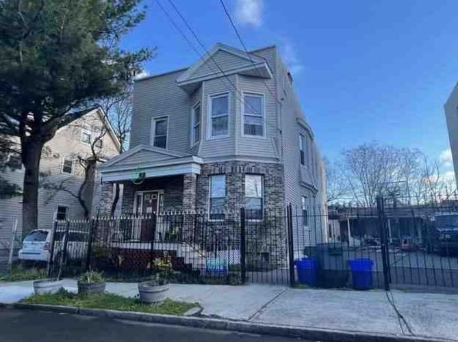 11-13 FERDINAND ST - Image 17447940