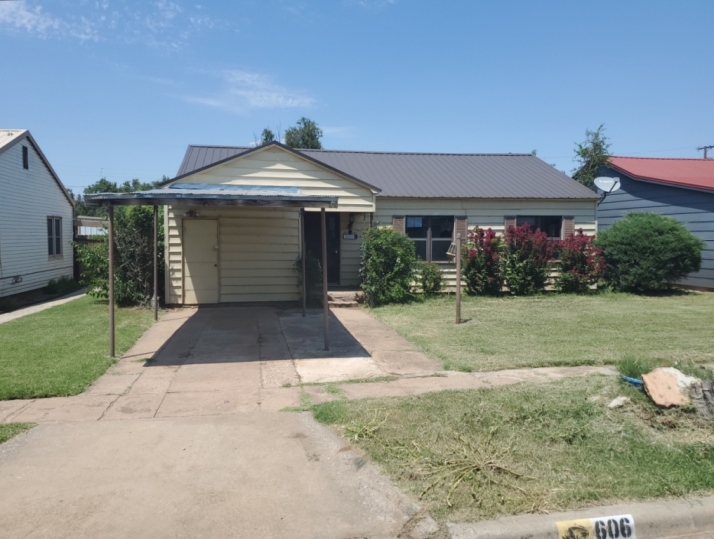 606 E Davis St - Image 17460011