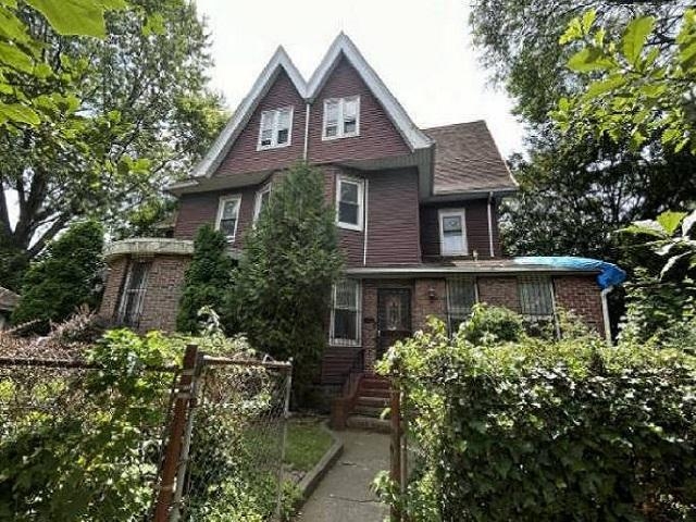 697 E 21ST ST - Image 17494951