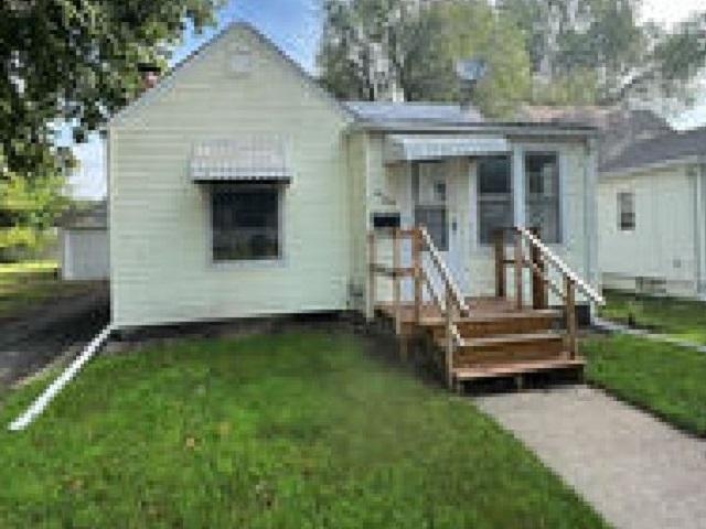 230 AVE E - Image 17495114