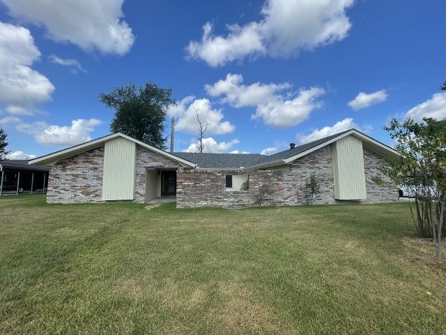 1317 E Holly Hill Cir - Image 17498859