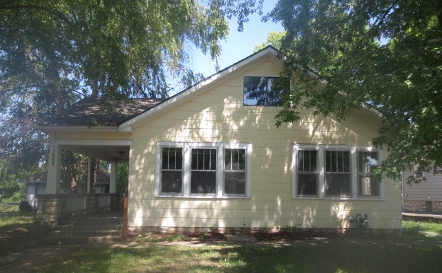 1408 Spruce St - Image 17526286