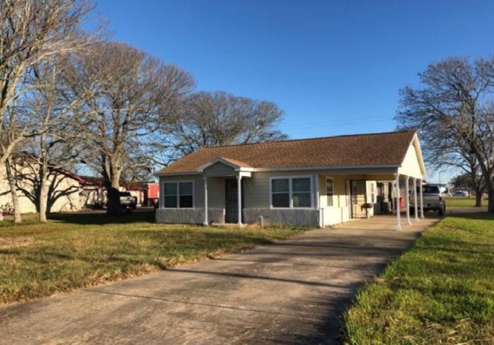 202 N AVENUE D - Image 17527173