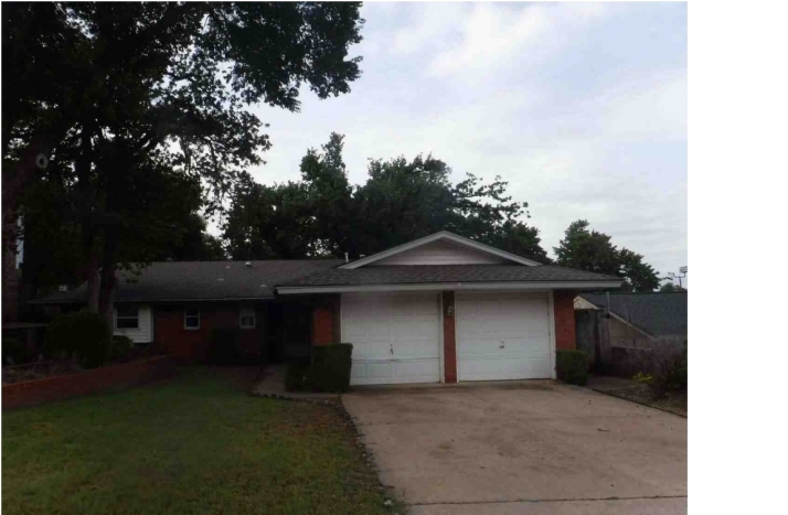 8124 NW 19th St - Image 17527731