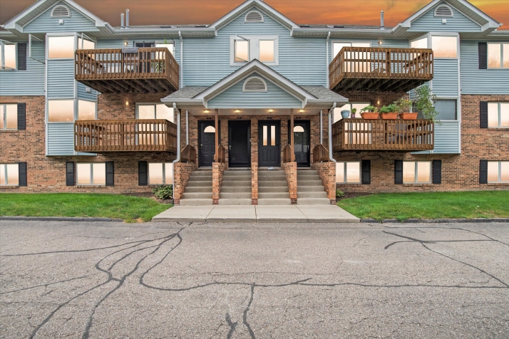281 Pinewood Cir - Image 17534652