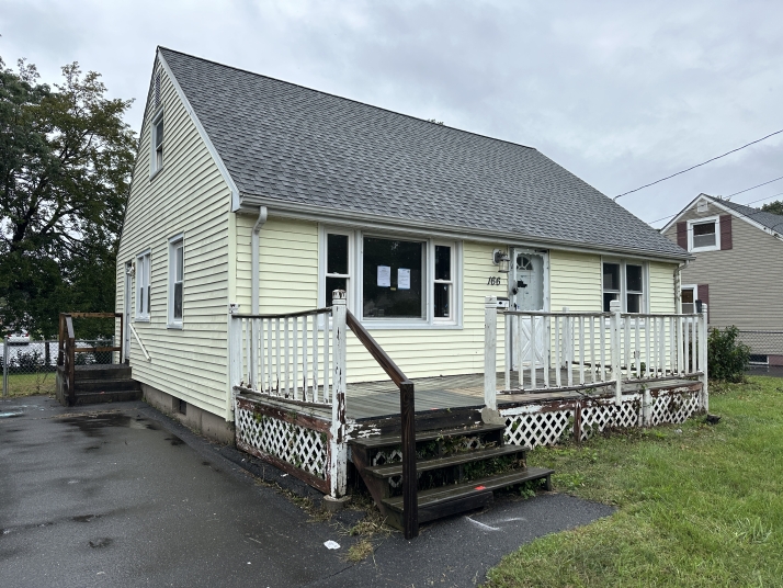 166 Bingham St - Image 17544979