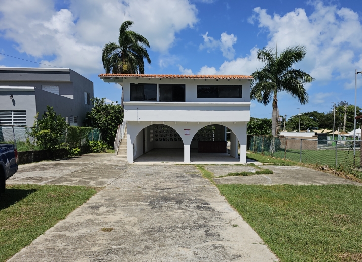 B120 La Roca - Image 17549551