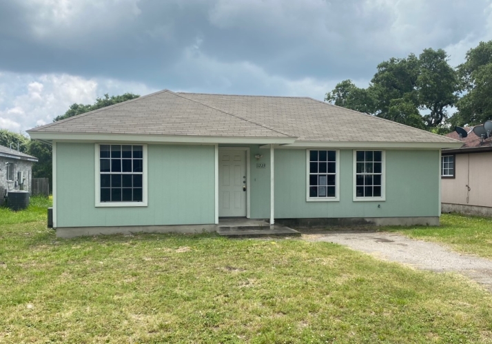 1223 S Whitney St - Image 17549748