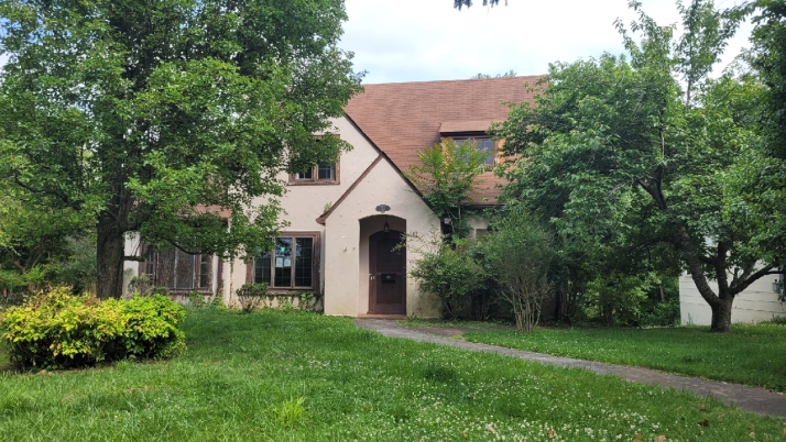 716 Riverside Dr - Image 17554383