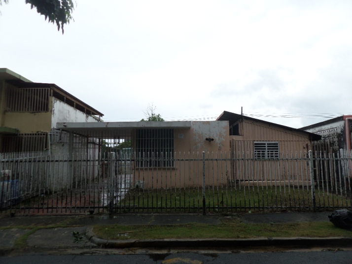935 Asturi St Villa - Image 17561139