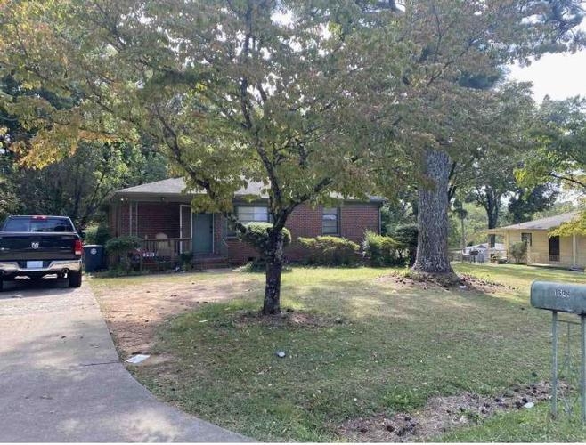1641 LAKE DR N E - Image 17562534