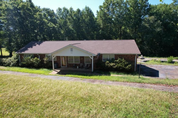 205 MARGATE CIR - Image 17562722