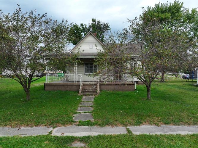 304 E HOWARD ST - Image 17563769