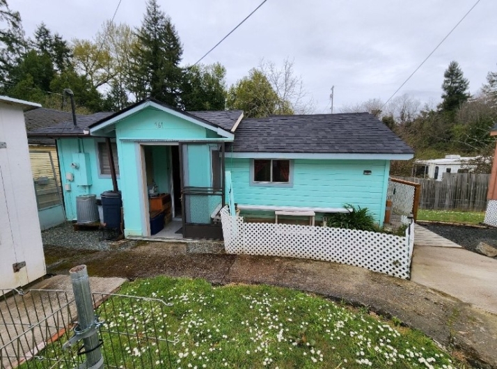 761 - Image 17564369
