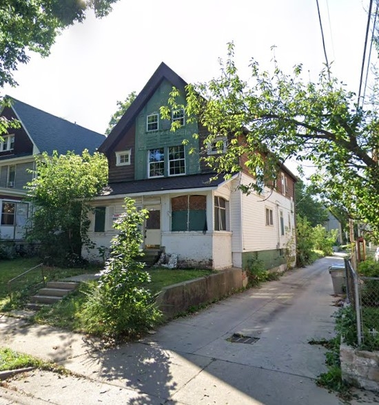 1231 - Image 17565050