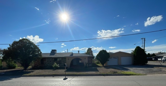 2601 W Richardson Ave - Image 17568077