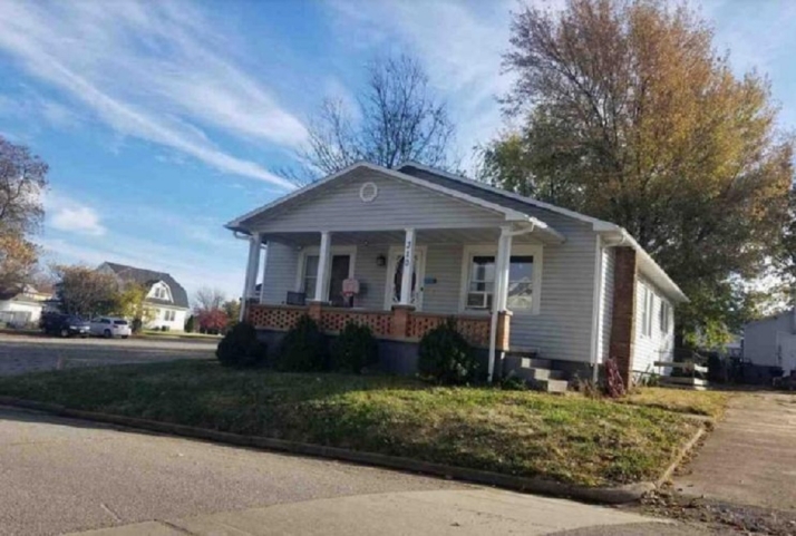 310 S Owen St - Image 17578586