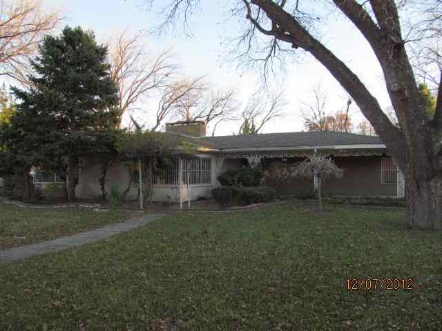403 W Riverside Dr
