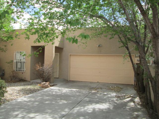 407 Phoenix Ave Nw