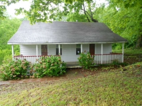 281 Henry St Clair Rd