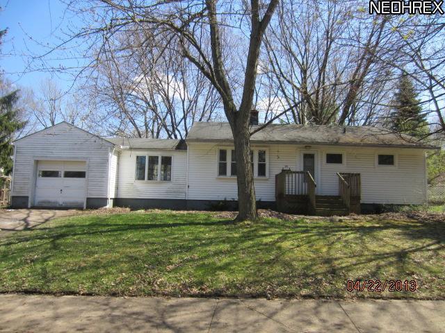 30 Circle Dr