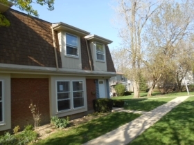709 Huntly Ct