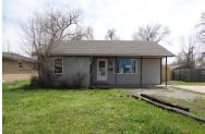 909 Willis Ave
