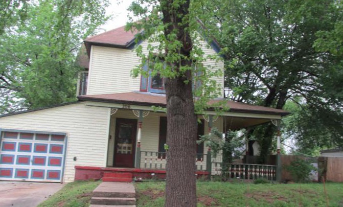 206 E Mansur Ave