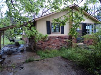2501 Hannah Ave