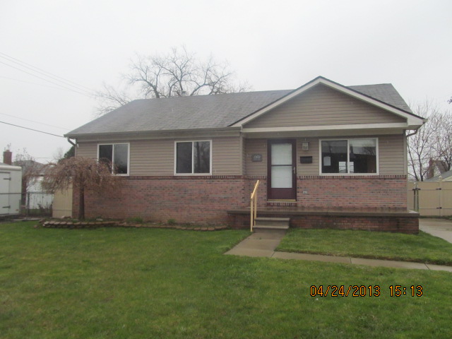 23830 Piper Ave