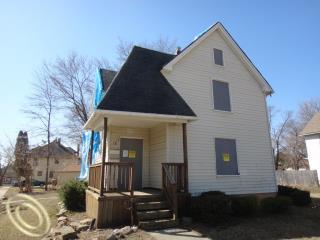 76 Mathews St