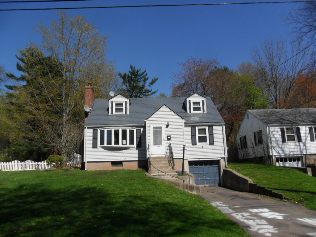 22 Elm Dr