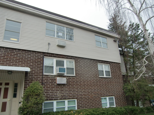 54 Bel Air Dr