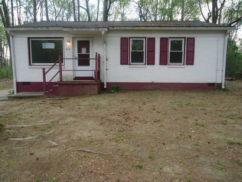 914 Mercury Dr Nw