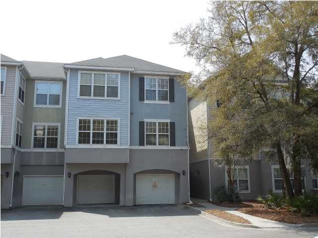 60 Fenwick Hall Alee Apt 128