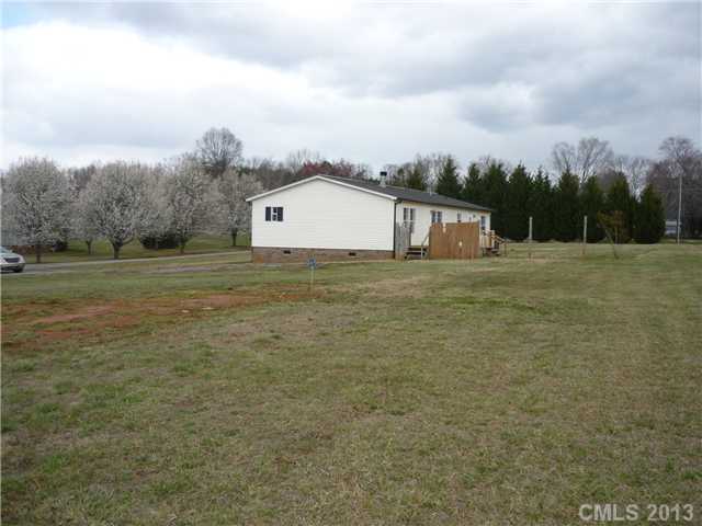 105 Nicholson Way Rd