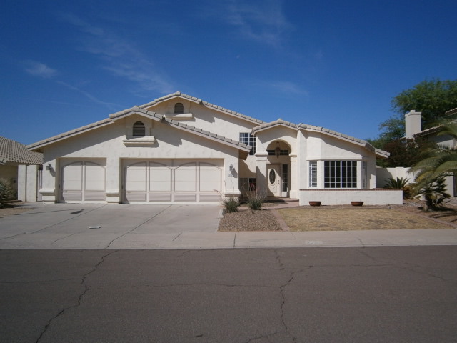2625 E Verbena Drive