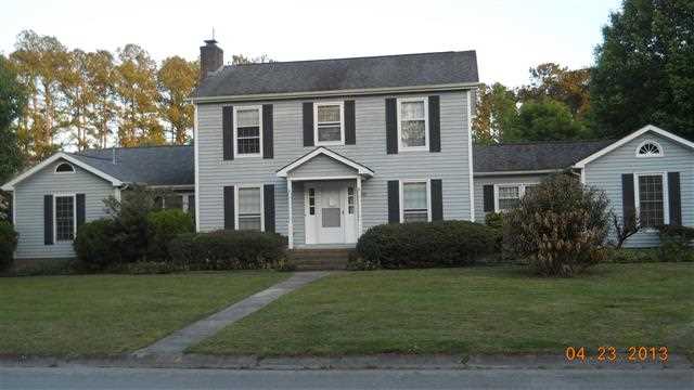 106 Creighton Dr
