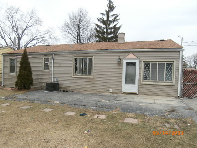 10419 Wrightwood Ave