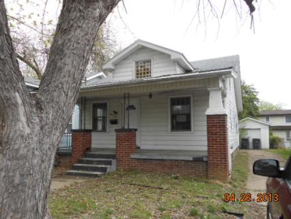1126 Lodge Ave