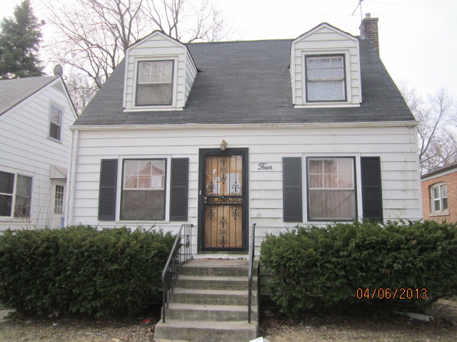 4 E 140th Ct